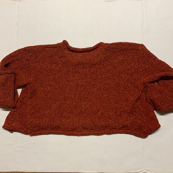 Any Brill crop sweater - Picture 4 of 10